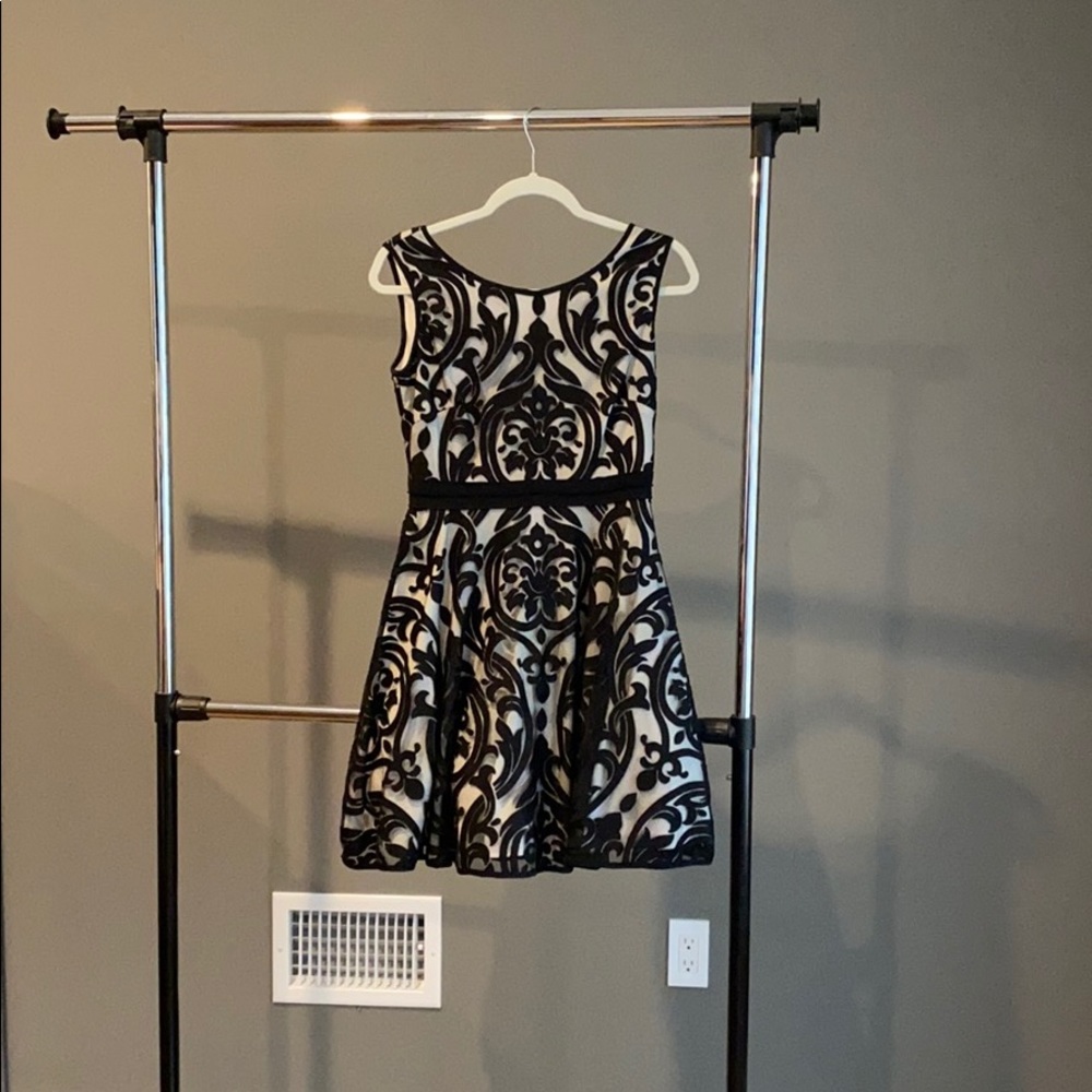 Black & White Cocktail dress - size 6